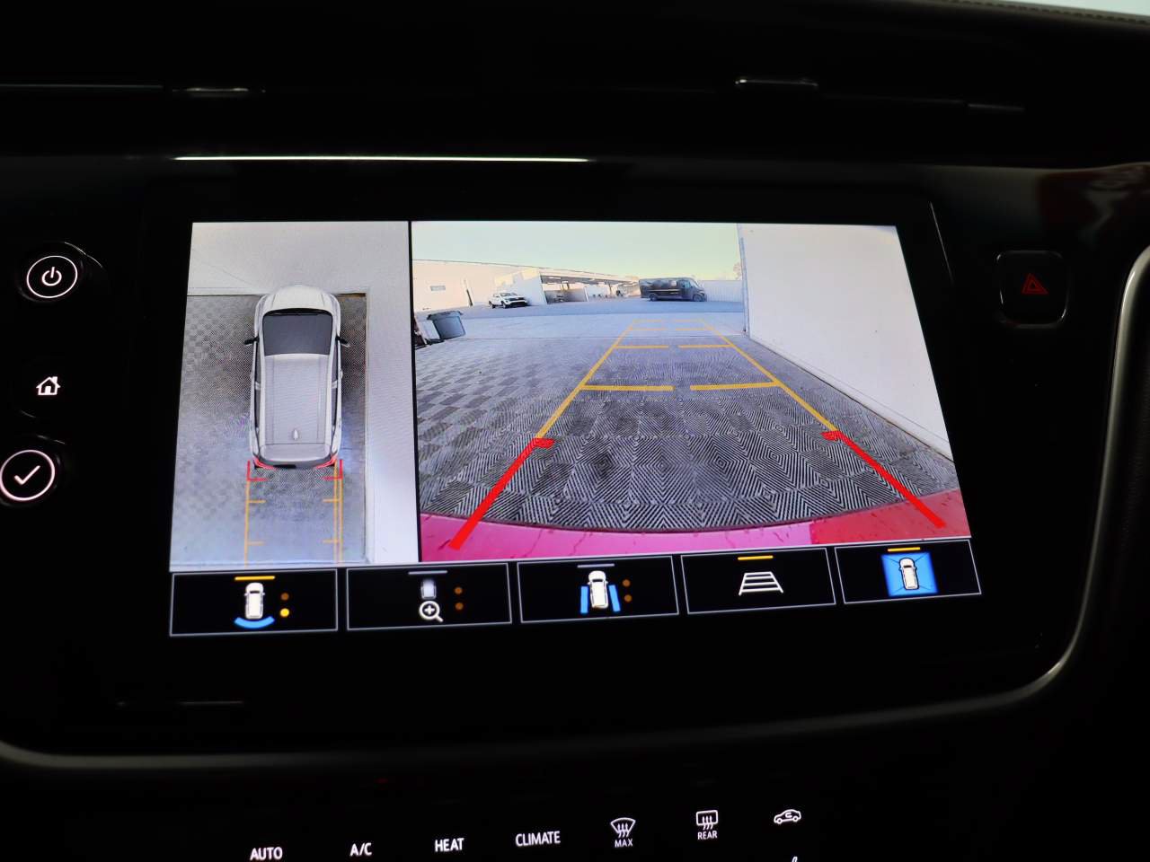 Used 2022 Chevrolet Bolt LT FWD image 12