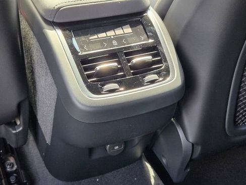 New 2026 Volvo XC60 B5 Ultra w/ Protection Package Premier image 16