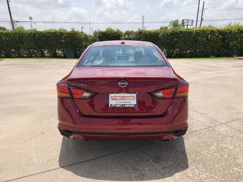 Certified 2025 Nissan Altima 2.5 SV w/ SV Special Edition Package FWD image 6