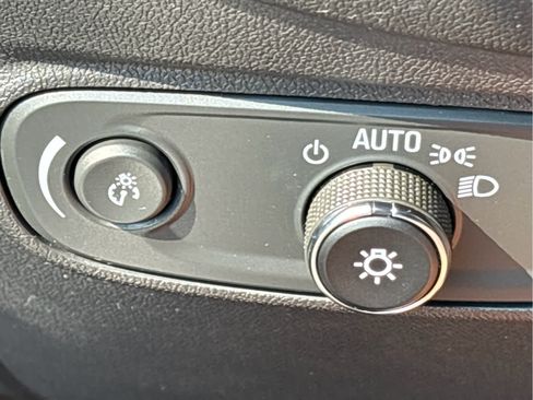 Certified 2024 Chevrolet Equinox LT AWD/4WD image 25