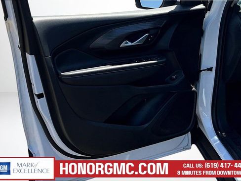 Used 2022 GMC Terrain SLE w/ Driver Convenience Package FWD image 19