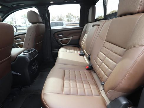 Used 2024 Nissan Titan Platinum Reserve w/ Moonroof Package image 10