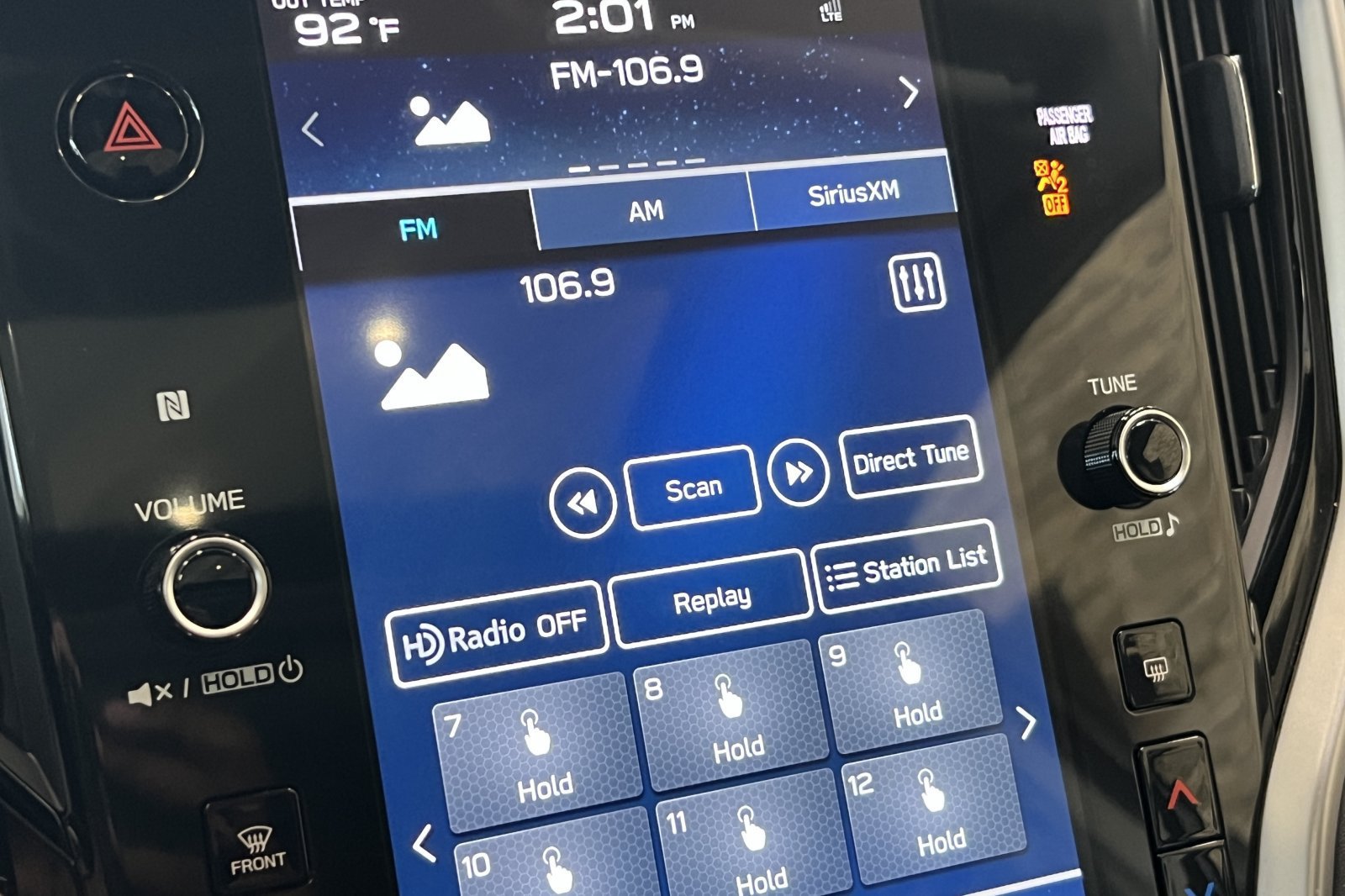 Used 2025 Subaru Outback Touring XT AWD/4WD image 17