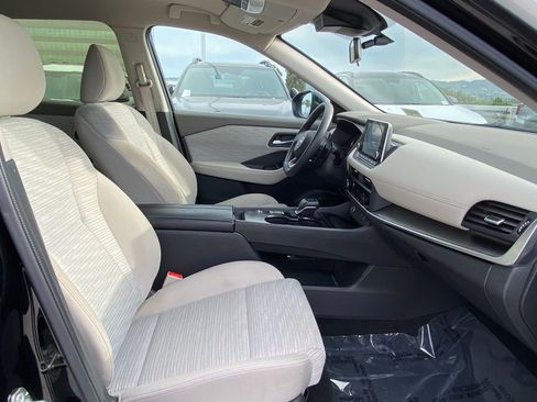 Used 2023 Nissan Rogue SV FWD image 23