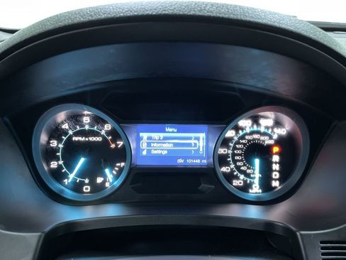 Used 2013 Ford Explorer 4WD w/ Class III Trailer Tow Pkg image 18