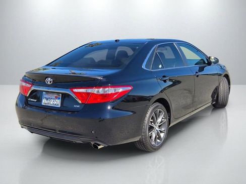 Used 2015 Toyota Camry XSE image 4