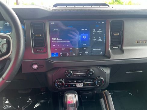 Certified 2025 Ford Bronco Badlands AWD/4WD image 31