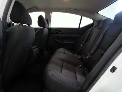 Used 2025 Nissan Altima 2.5 SV FWD image 23