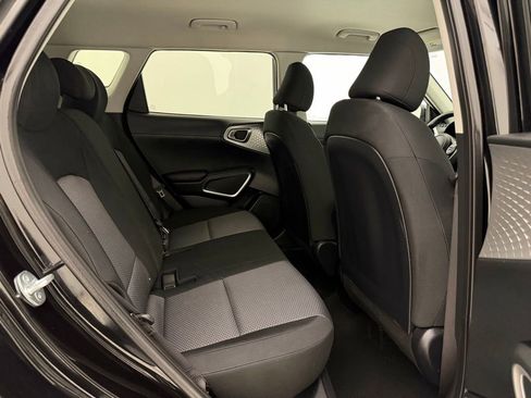 Used 2023 Kia Soul LX w/ Option Group 015 image 38