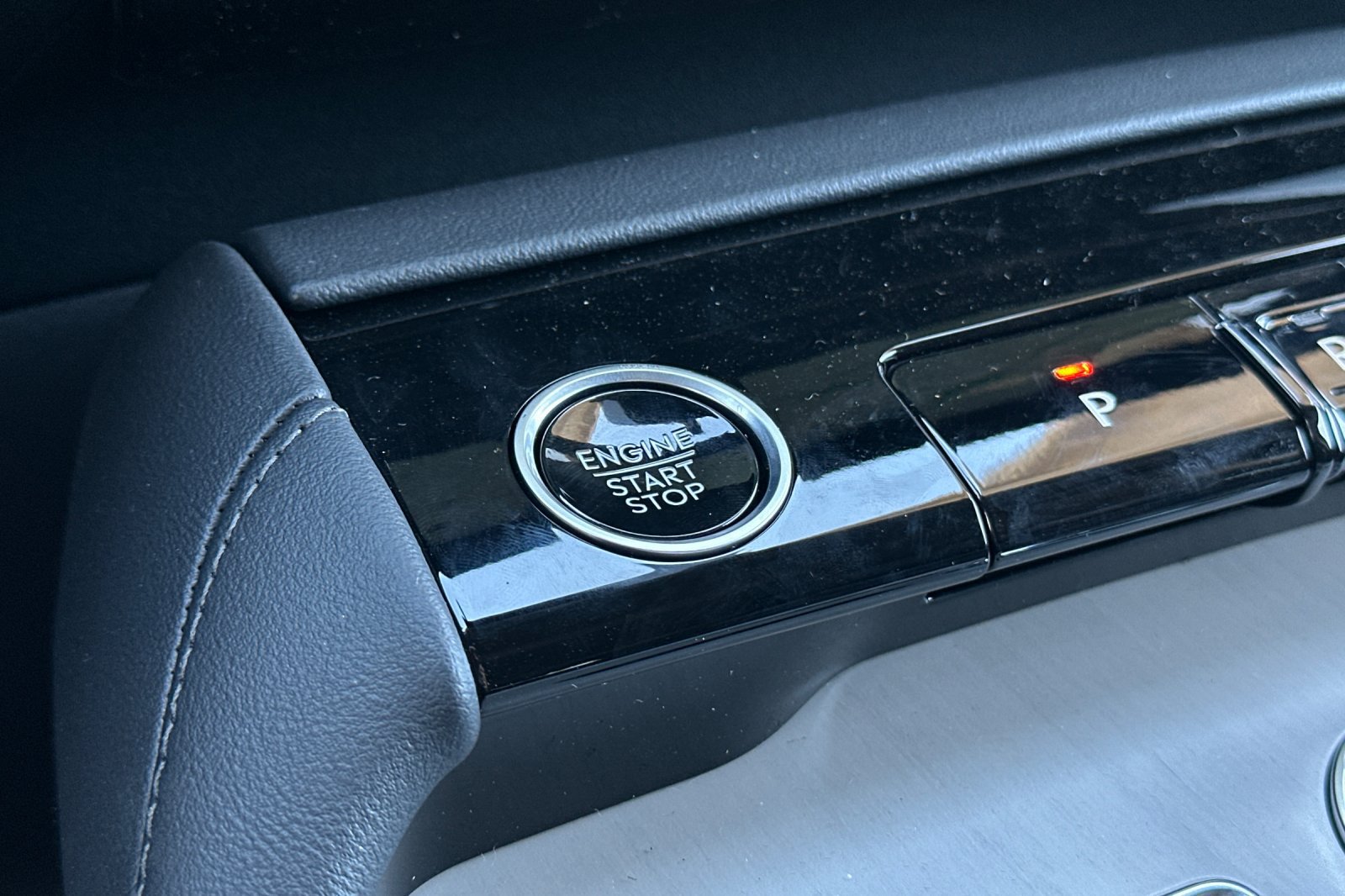 New 2026 Lincoln Navigator L Premier AWD/4WD image 23