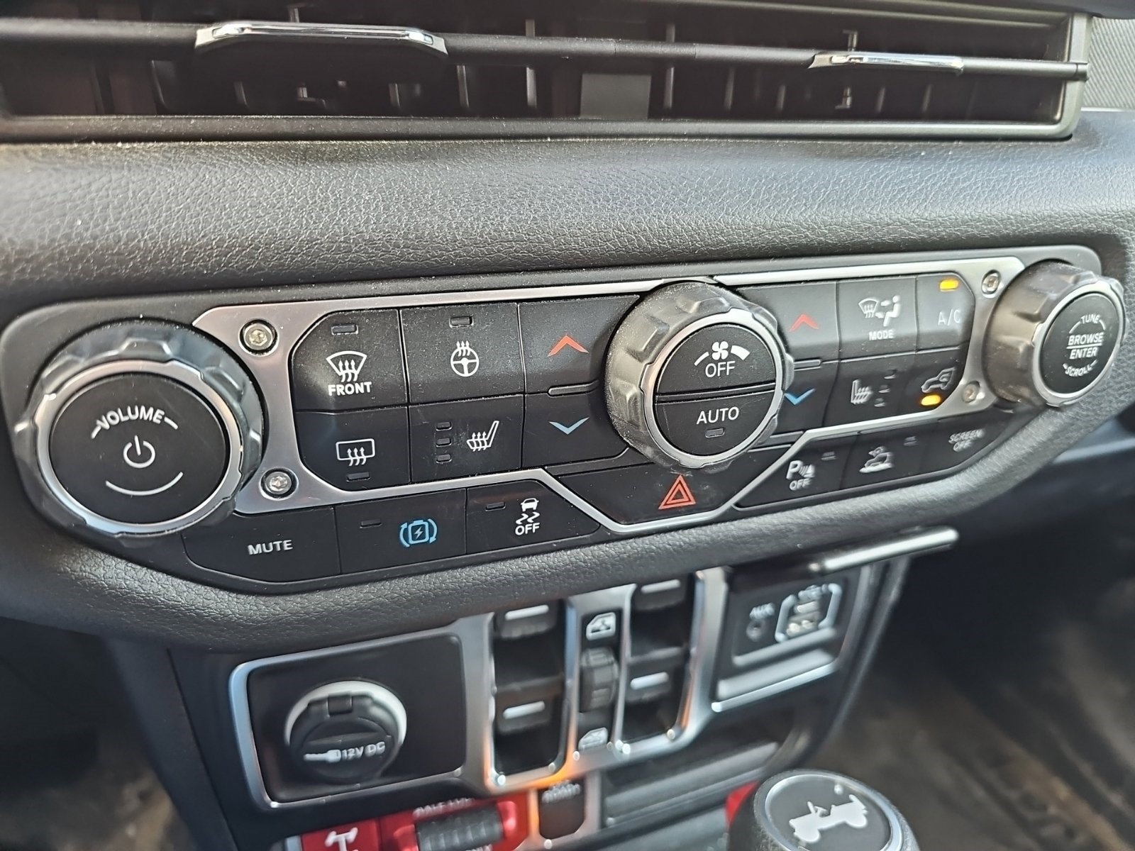 Used 2024 Jeep Wrangler Unlimited AWD/4WD image 20