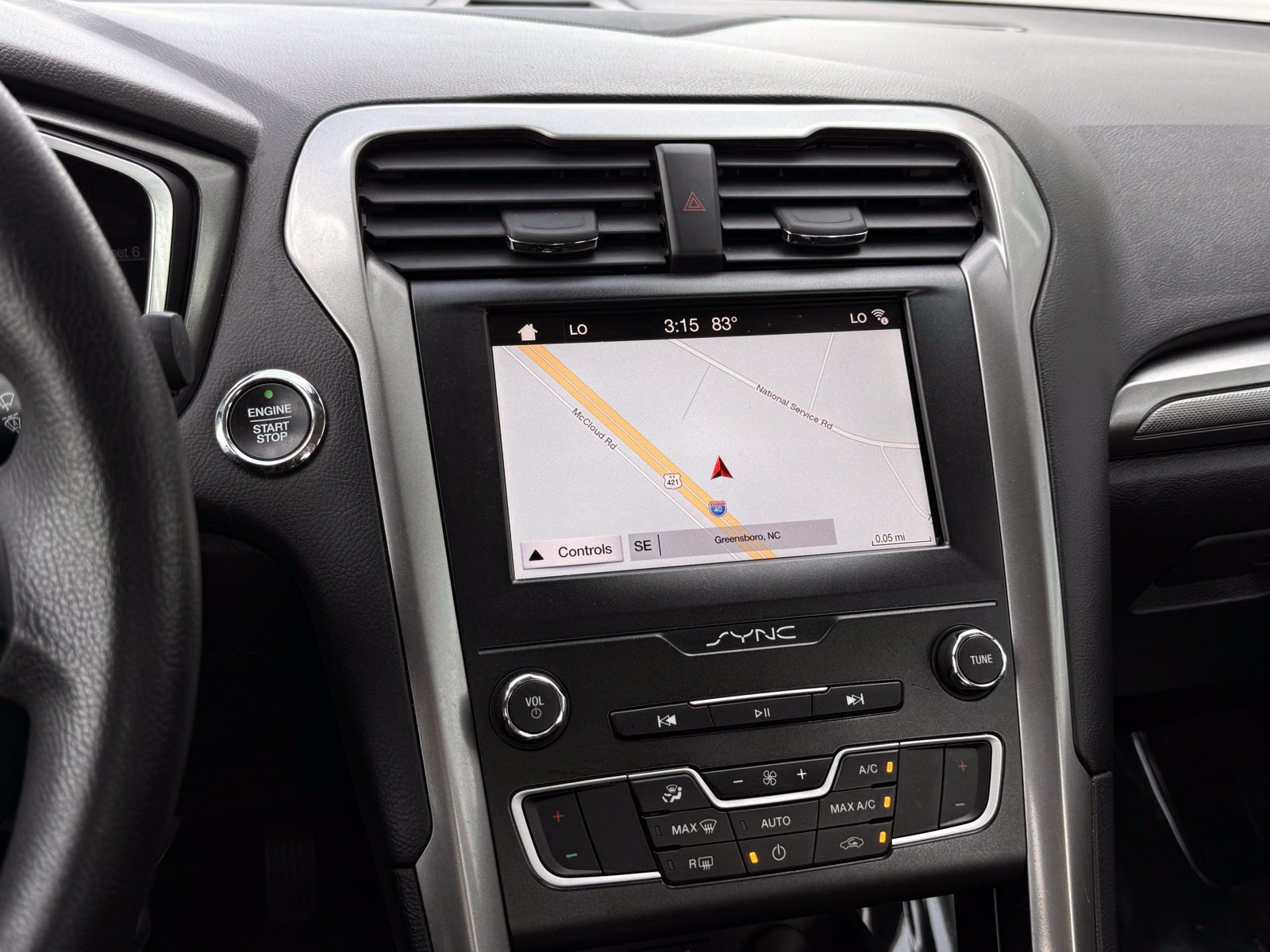 Used 2019 Ford Fusion SE FWD image 32