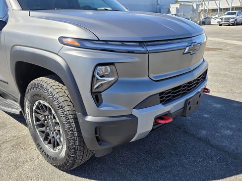 New 2026 Chevrolet Silverado EV Trail Boss image 9