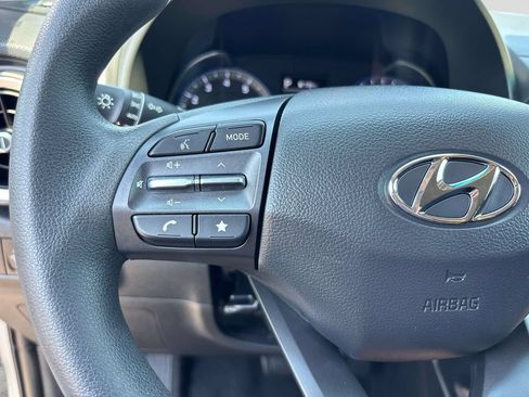 Used 2023 Hyundai Kona SEL AWD/4WD image 21