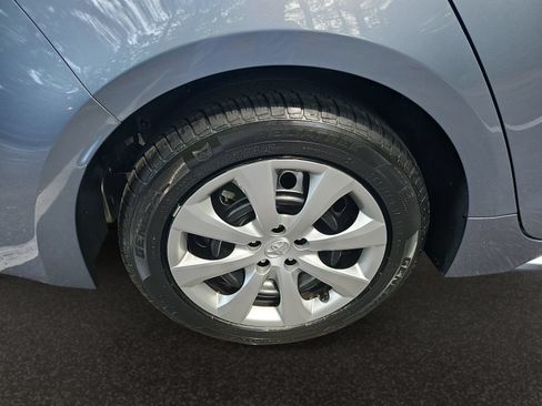 Used 2025 Toyota Corolla LE FWD image 43