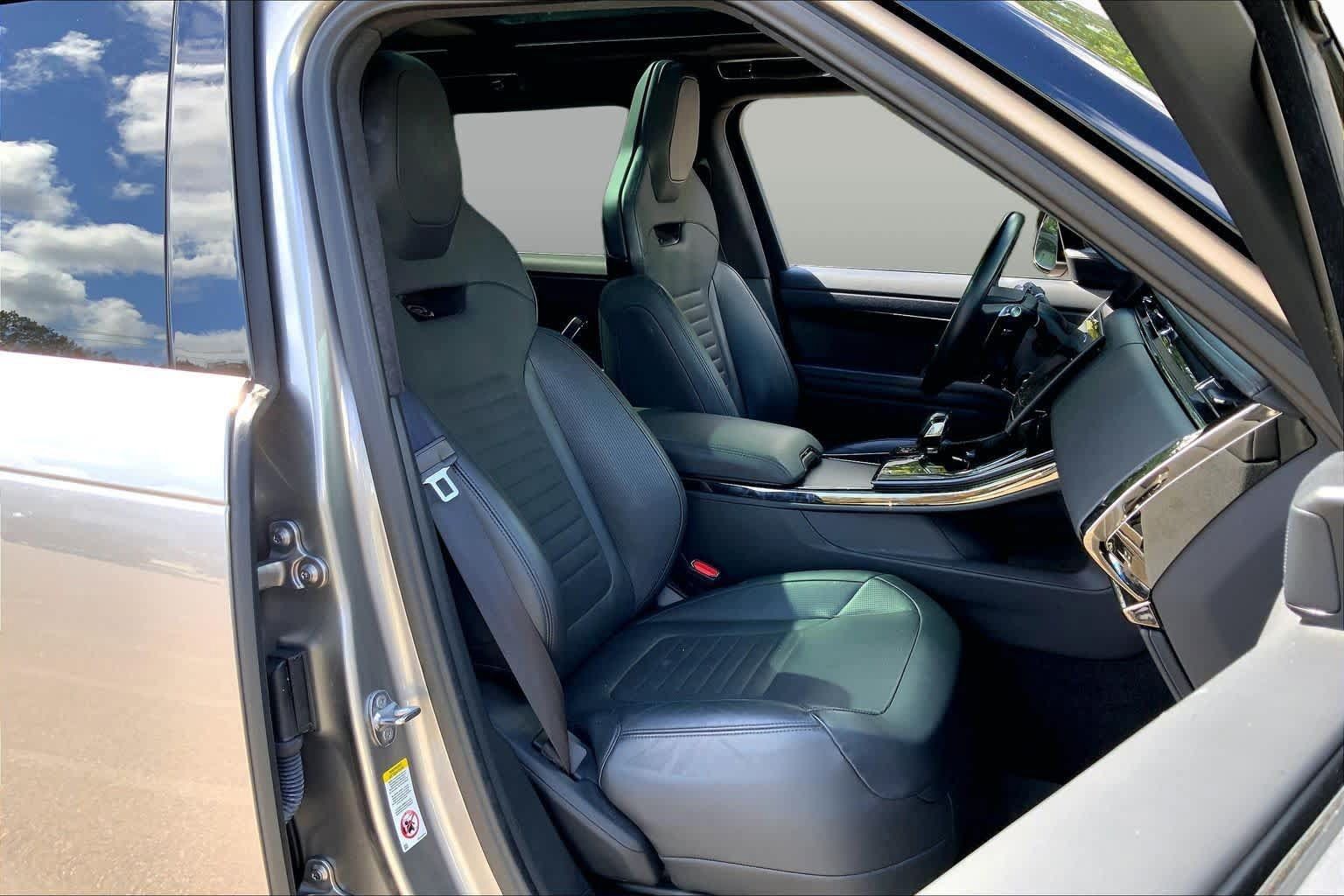 Used 2024 Land Rover Range Rover Sport AWD/4WD image 8
