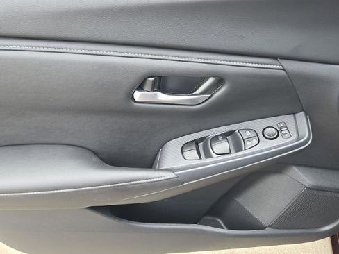 Certified 2025 Nissan Sentra SV w/ All-Weather Package image 30