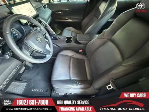 Used 2023 Toyota Venza XLE AWD/4WD image 19