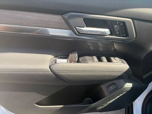 New 2027 GMC Terrain Denali w/ LPO, Floor Liner Package AWD/4WD image 17