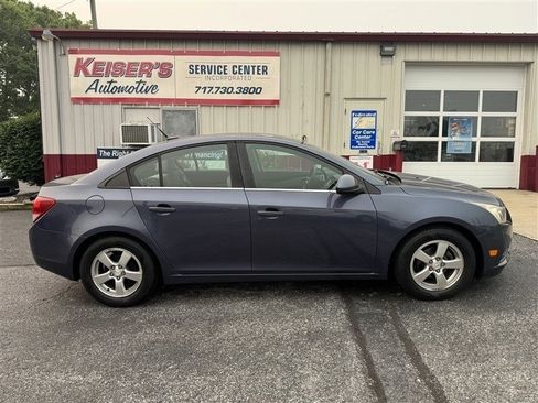 Used 2014 Chevrolet Cruze LT FWD image 1