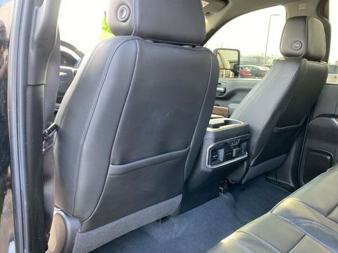 Used 2020 Chevrolet Silverado 2500 High Country w/ Technology Package image 32