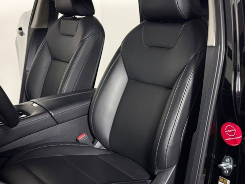Certified 2025 Nissan Murano SV AWD/4WD image 19