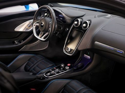 Used 2025 McLaren GTS image 17