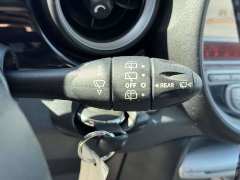 Used 2009 MINI Cooper Clubman Hardtop image 19