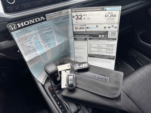 Used 2025 Honda Accord SE image 65
