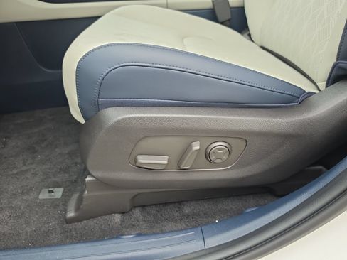 New 2026 Kia Carnival SX FWD image 22
