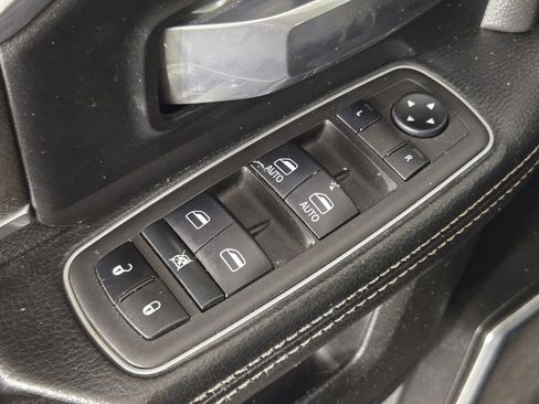 Used 2022 RAM 2500 Laramie AWD/4WD image 23