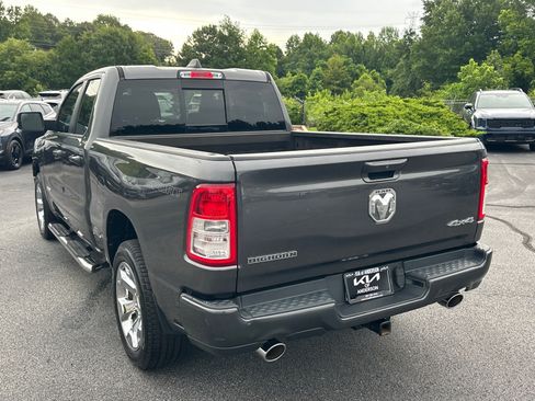 Used 2022 RAM 1500 Big Horn AWD/4WD image 3