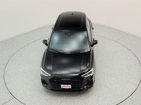 Used 2023 Audi Q3 2.0T Premium w/ Black Optic Sport Package AWD/4WD image 23