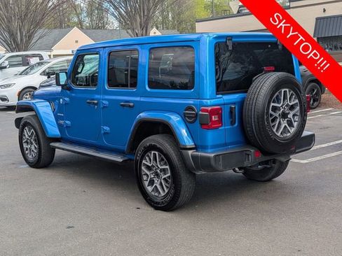 Certified 2024 Jeep Wrangler Unlimited Sahara w/ Technology Group AWD/4WD image 5