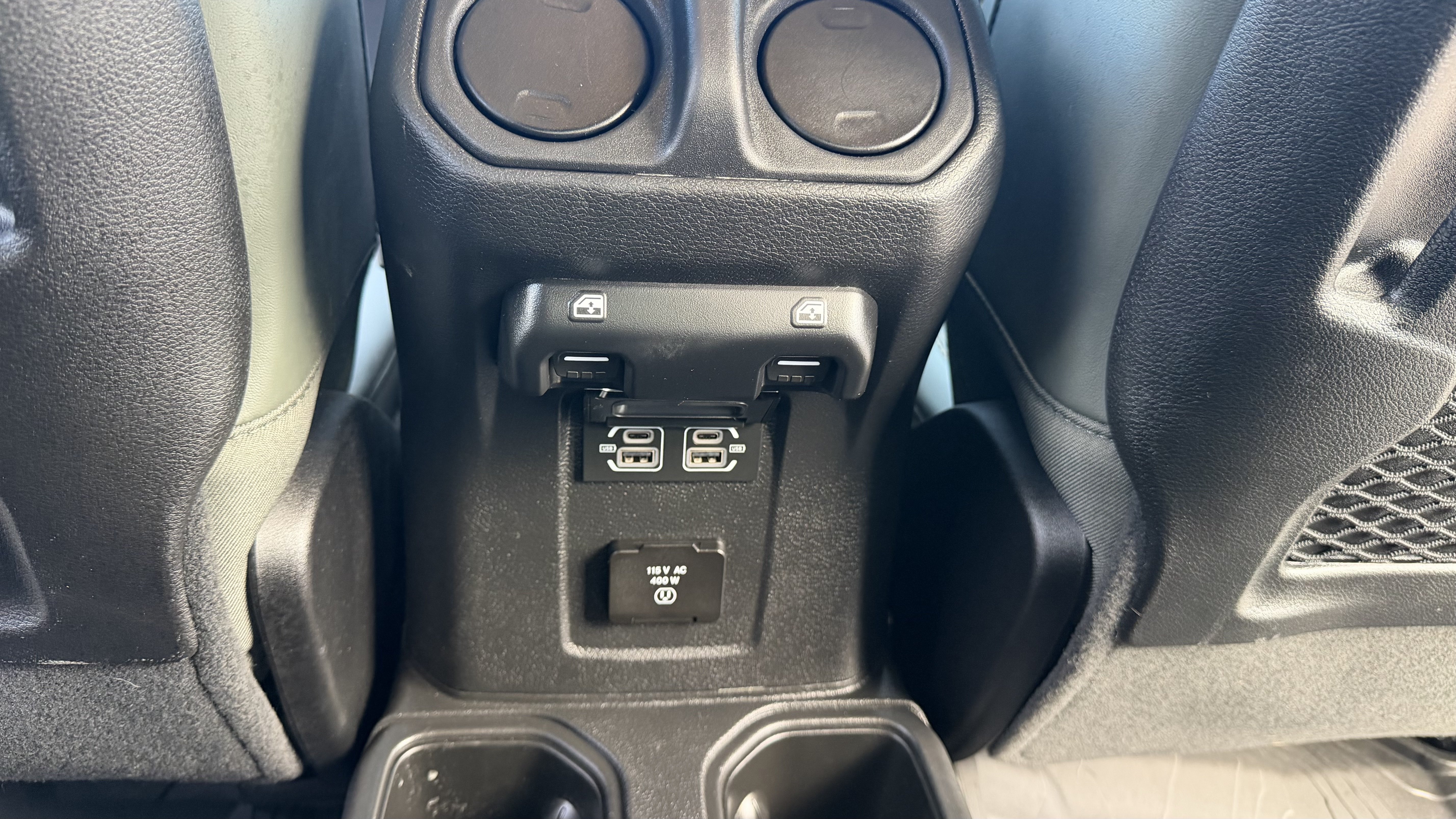 Used 2024 Jeep Gladiator Mojave AWD/4WD image 40