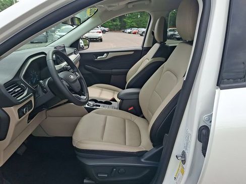 Certified 2022 Ford Escape SEL AWD/4WD image 13
