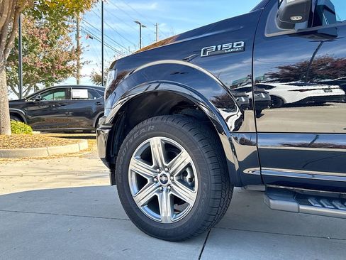 Used 2019 Ford F150 Lariat image 11
