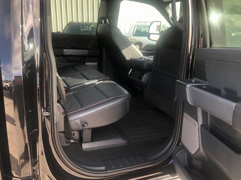 Used 2025 Ford F150 Lariat w/ Equipment Group 502A High AWD/4WD image 5