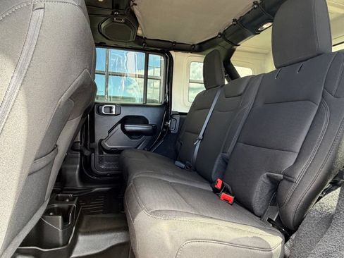 Used 2020 Jeep Wrangler Unlimited Sport S AWD/4WD image 22