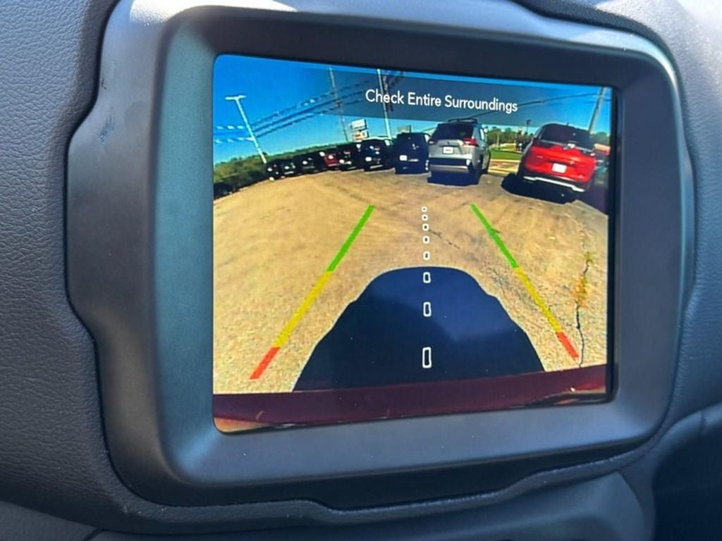 Used 2023 Jeep Renegade Trailhawk w/ Sun/Sound Group AWD/4WD image 21