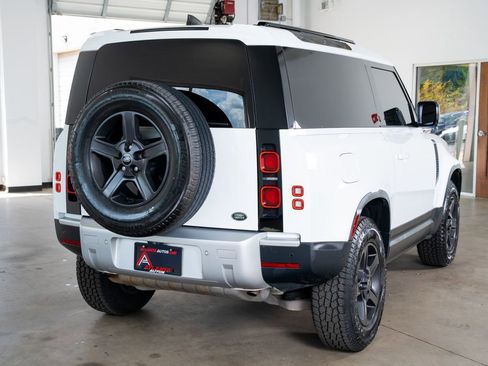 Used 2022 Land Rover Defender 90 S image 6