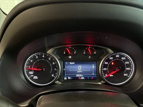 Used 2024 GMC Terrain SLE w/ Driver Convenience Package FWD image 19