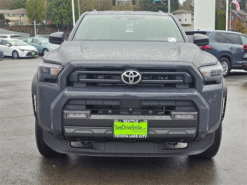 New 2026 Toyota 4Runner SR5 image 2
