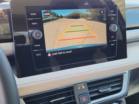 New 2026 Volkswagen Taos SEL AWD/4WD image 16