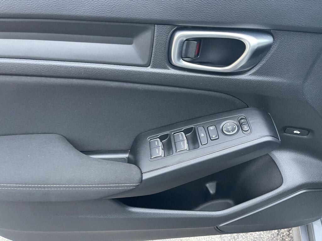 Used 2024 Honda Civic LX image 8