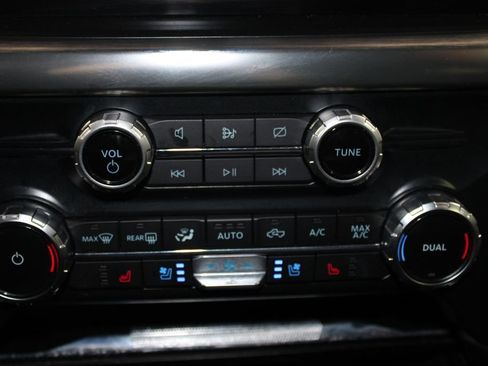 Used 2023 Ford F150 Lariat w/ Max Trailer Tow Package image 49