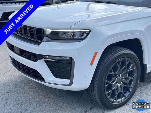 Certified 2026 Jeep Grand Cherokee L Summit w/ Obsidian Package AWD/4WD image 11