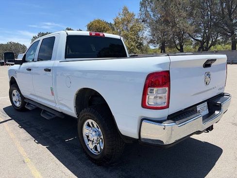 Used 2023 RAM 2500 Tradesman w/ Chrome Appearance Group AWD/4WD image 7
