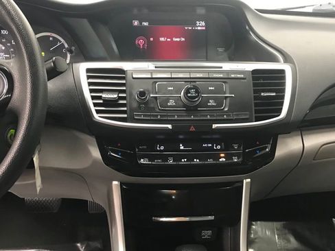 Used 2016 Honda Accord LX image 17