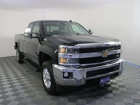 Used 2015 Chevrolet Silverado 2500 LTZ w/ LTZ Plus Package image 27